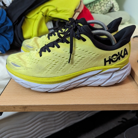 Hoka One One Clifton 8 - Picture 2 of 7